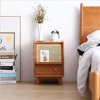 Нощни шкафчета от ратан от масивно дърво, лека луксозно обзавеждане за спалня е в скандинавски стил, малка странична масичка в японски стил, малък шкаф за съхранение
